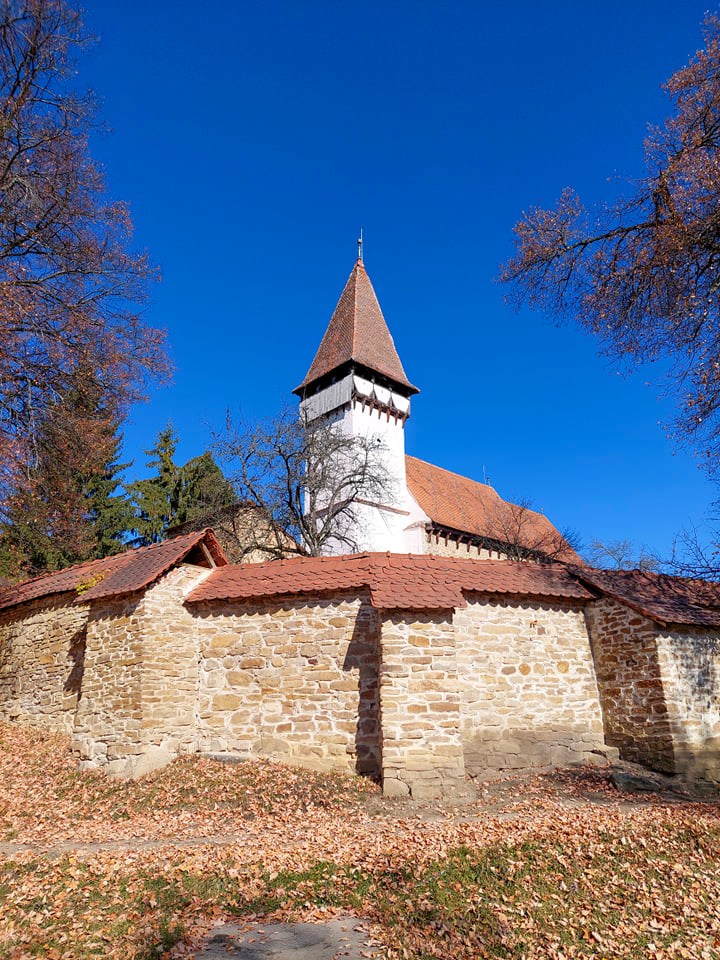 Biserica fortificata Meșendorf