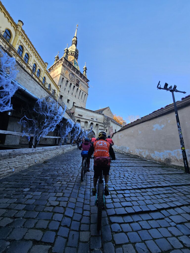 Sighisoara EMTB Trails: Weekend de Halloween pe Via Transilvanica
